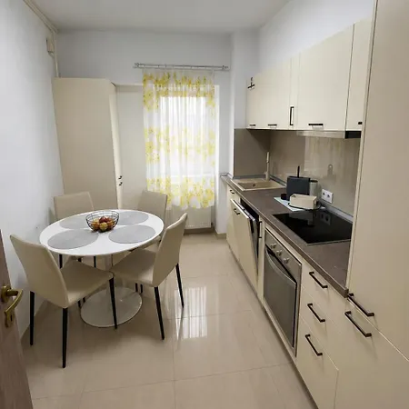 The Loft - Premium Near Iulius Mall